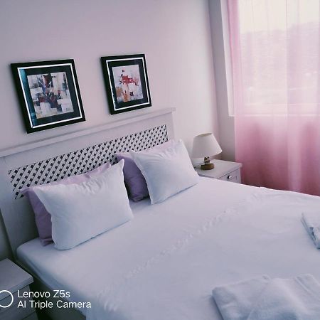 Excellent Apartment In Emberli Aparthotel. Lozenec Kültér fotó