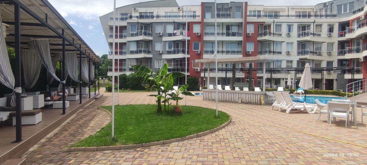 Excellent Apartment In Emberli Aparthotel. Lozenec Kültér fotó