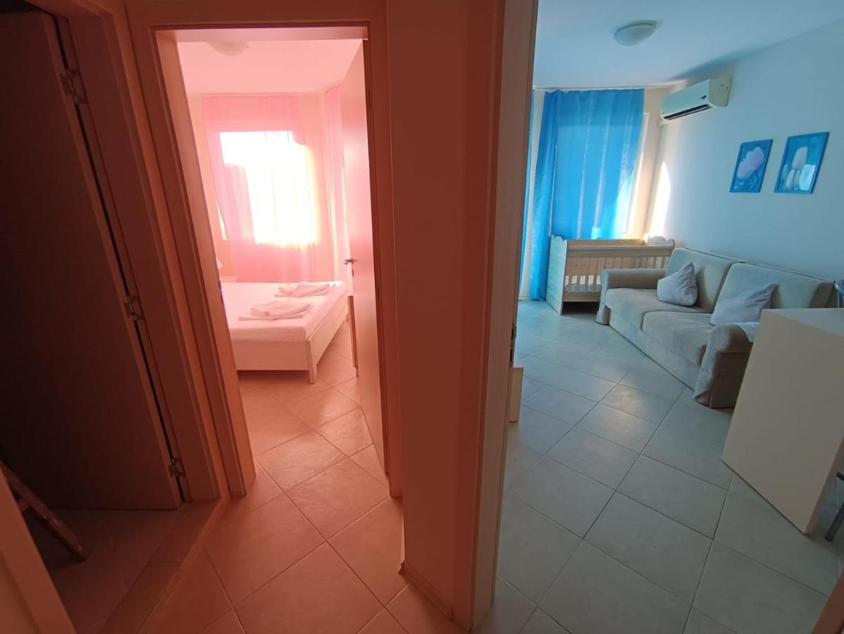 Excellent Apartment In Emberli Aparthotel. Lozenec Kültér fotó