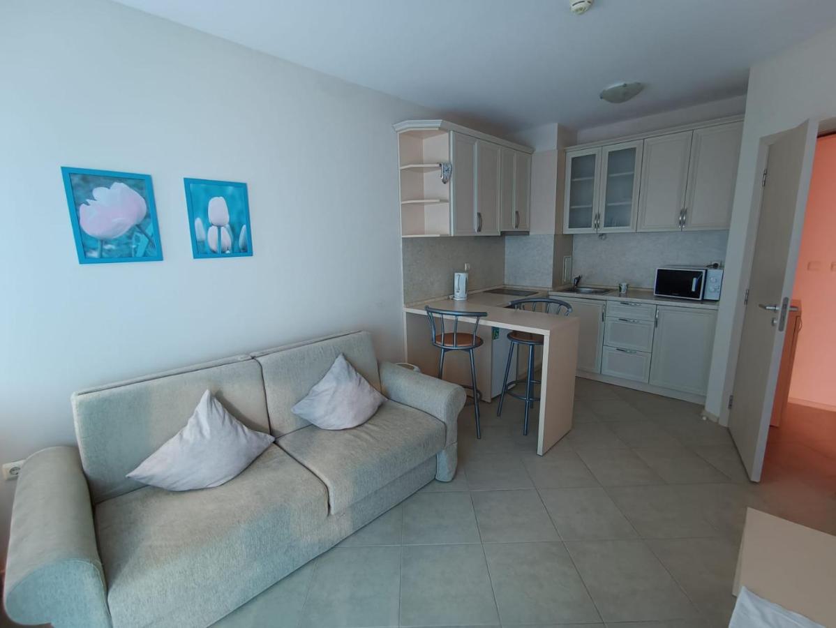 Excellent Apartment In Emberli Aparthotel. Lozenec Kültér fotó