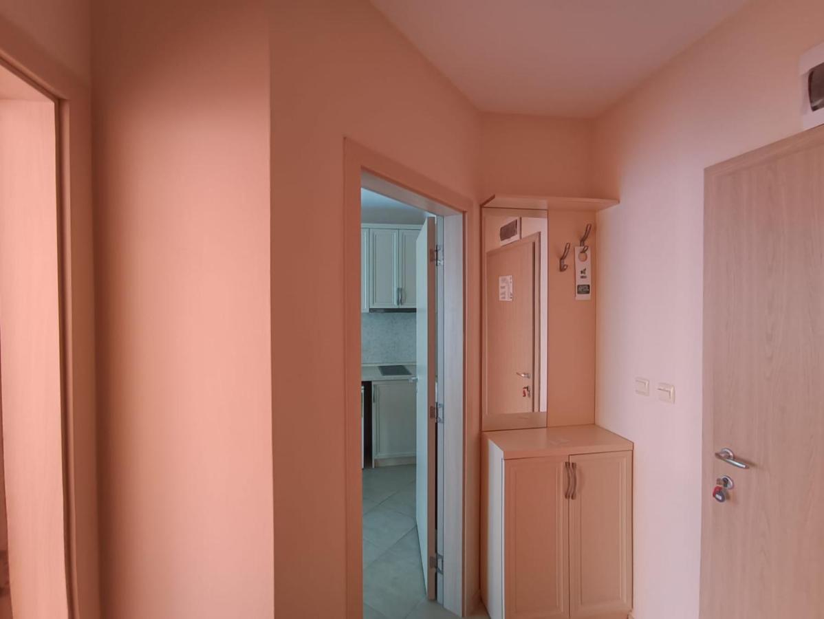 Excellent Apartment In Emberli Aparthotel. Lozenec Kültér fotó