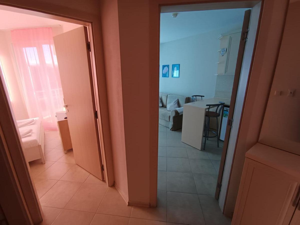 Excellent Apartment In Emberli Aparthotel. Lozenec Kültér fotó