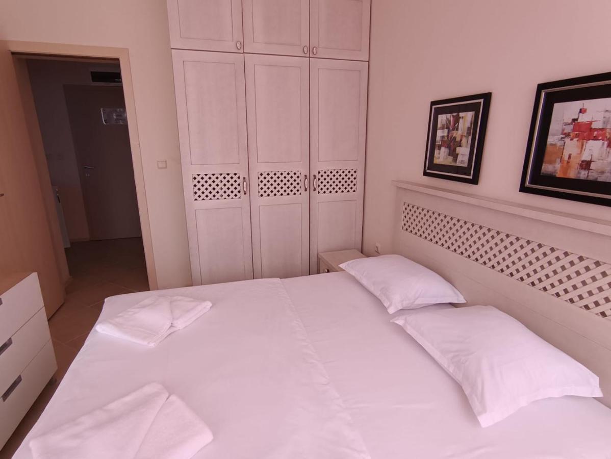 Excellent Apartment In Emberli Aparthotel. Lozenec Kültér fotó